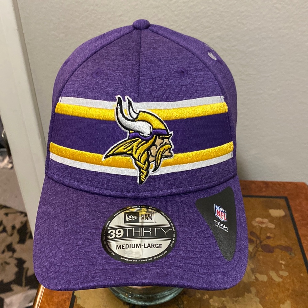 Minnesota VIKINGS NFL New Era 39thirty Embroidered  L/XL Baseball Cap Hat